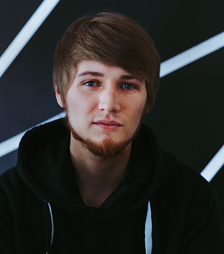 Unser Senior Developer Julian Krzefski: Programmierung und Anwendungsentwicklung als Passion.